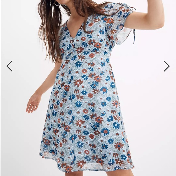 Madewell Open-Back Mini Dress in Wildflower Garden - Picture 2 of 9